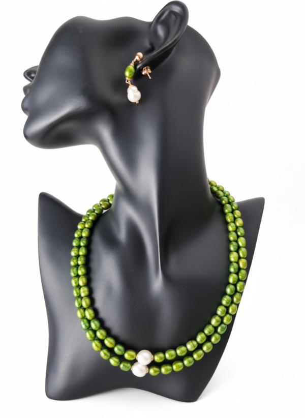 The Verdant Muse Set (Necklace, Earrings & Bracelet)